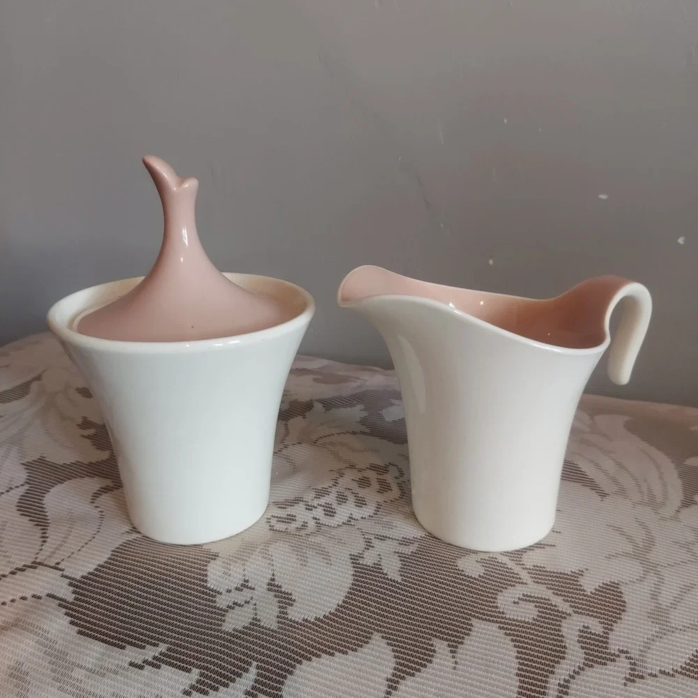 Vintage Harkerware MCM White and Pink Ceramic Creamer & Sugar Bowl Set 2-Tone